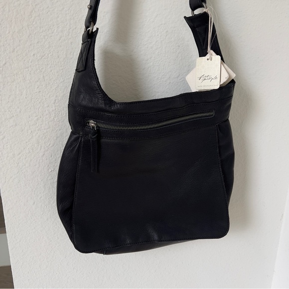 NWT Free People Titan Crossbody Bag in Black - Picture 4 of 9